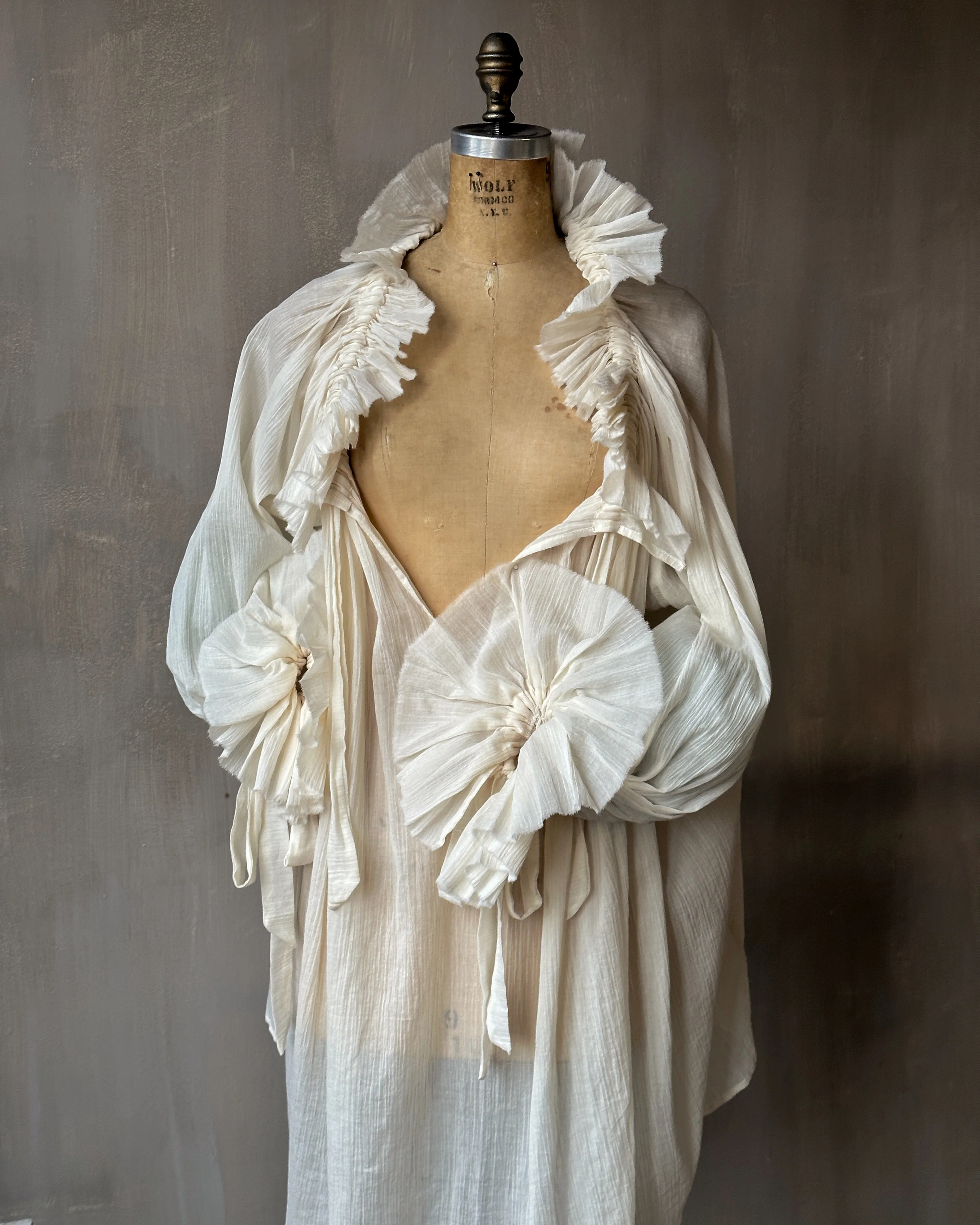 Alchemist Chemise in Parchment Cotton Gauze (Pre-Order) - Image 17