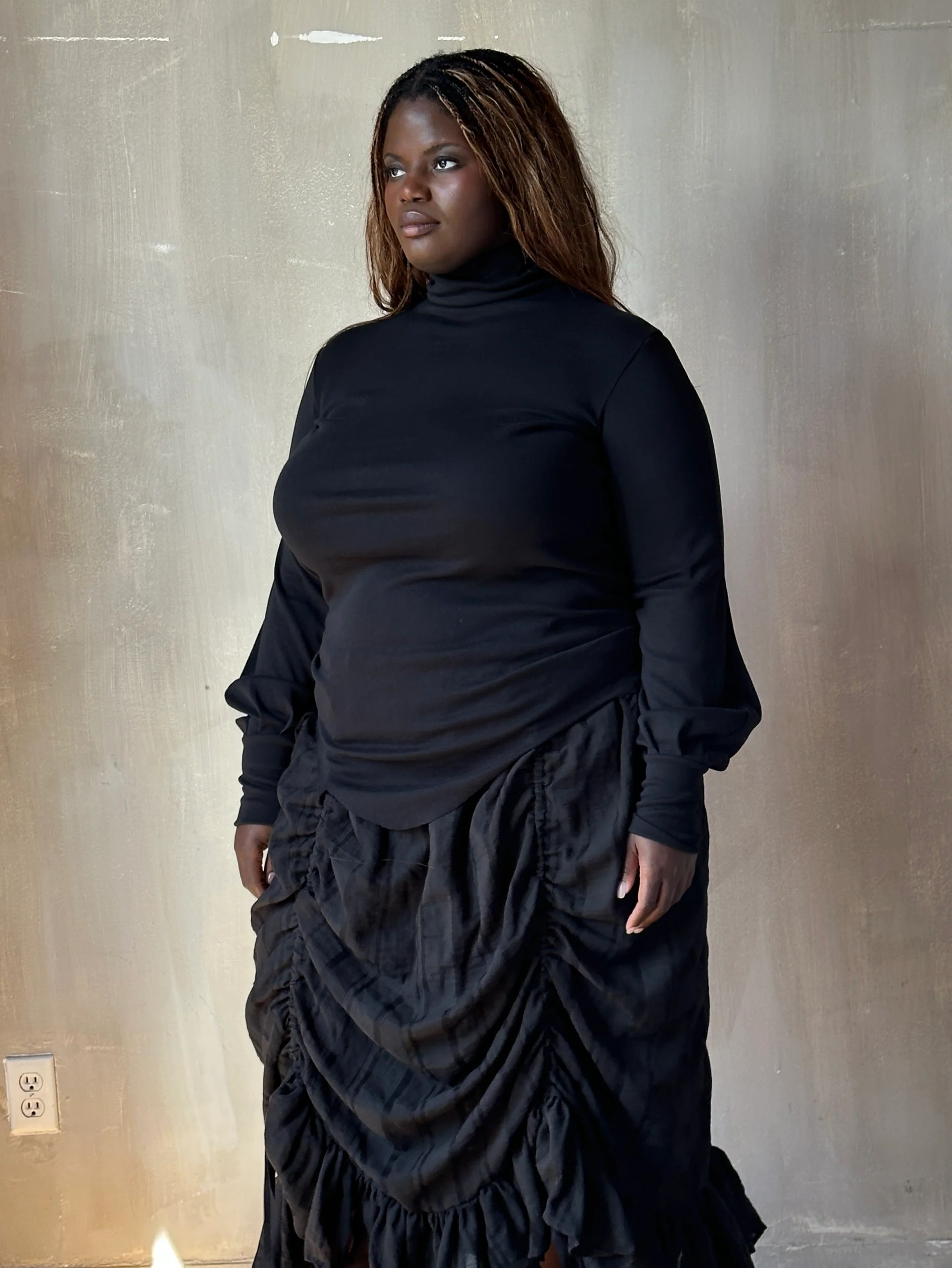 Hourglass Tunic in Black (In-Stock) - Image 9
