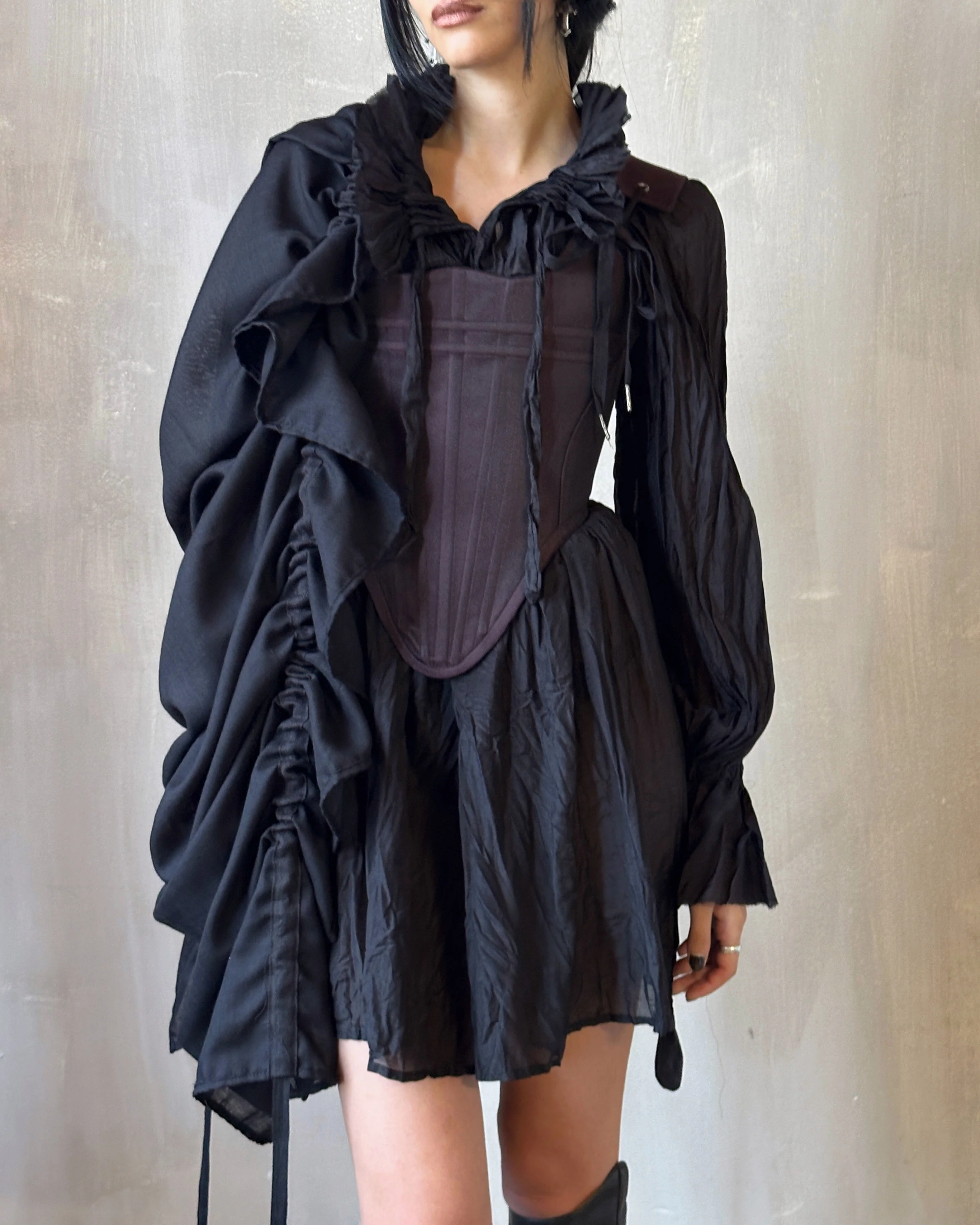 FW'24:  Black Drawstring Shawl in Wool - Image 4