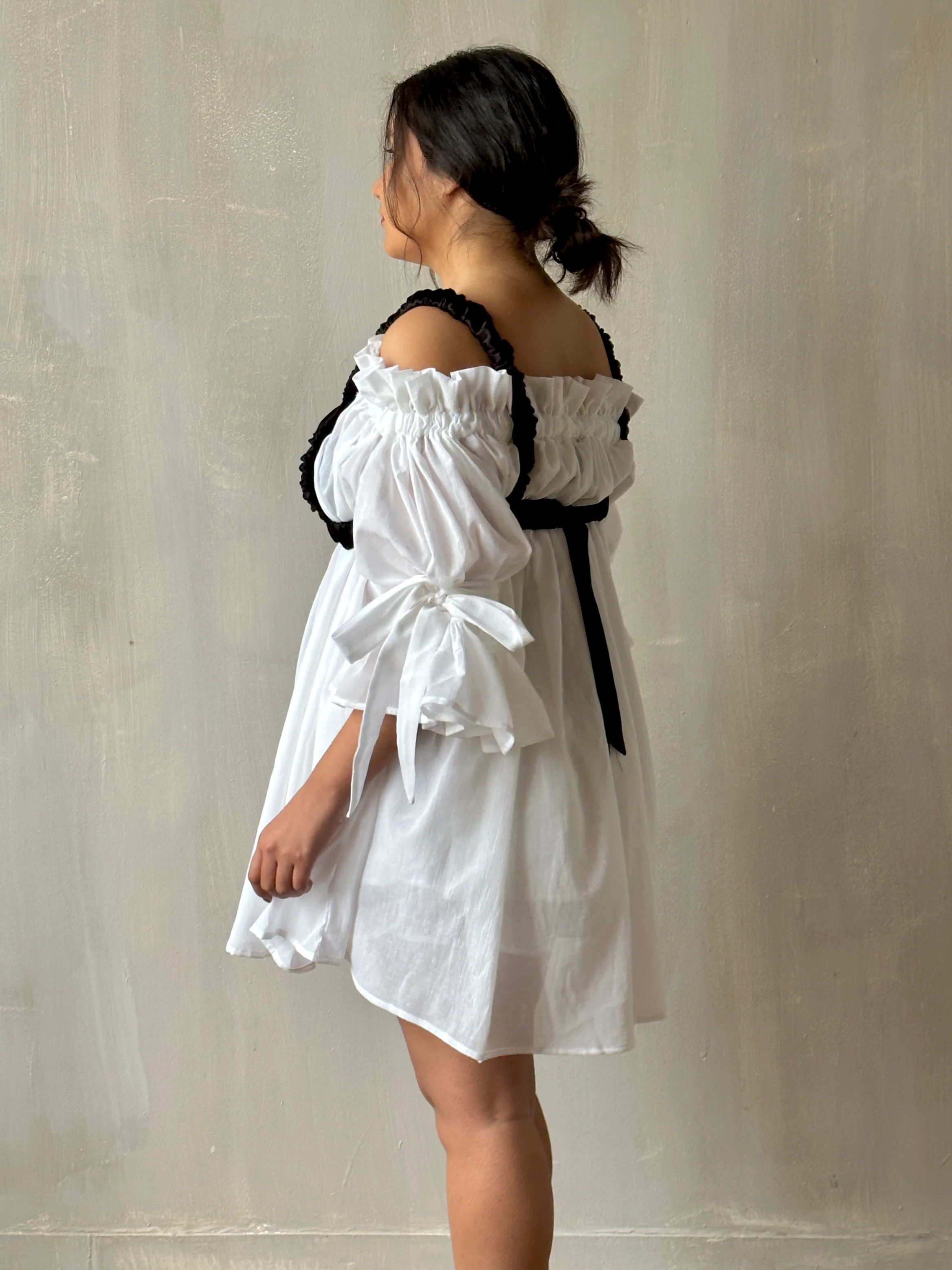 Spring '24 Black Satin Bow Harness - Image 9