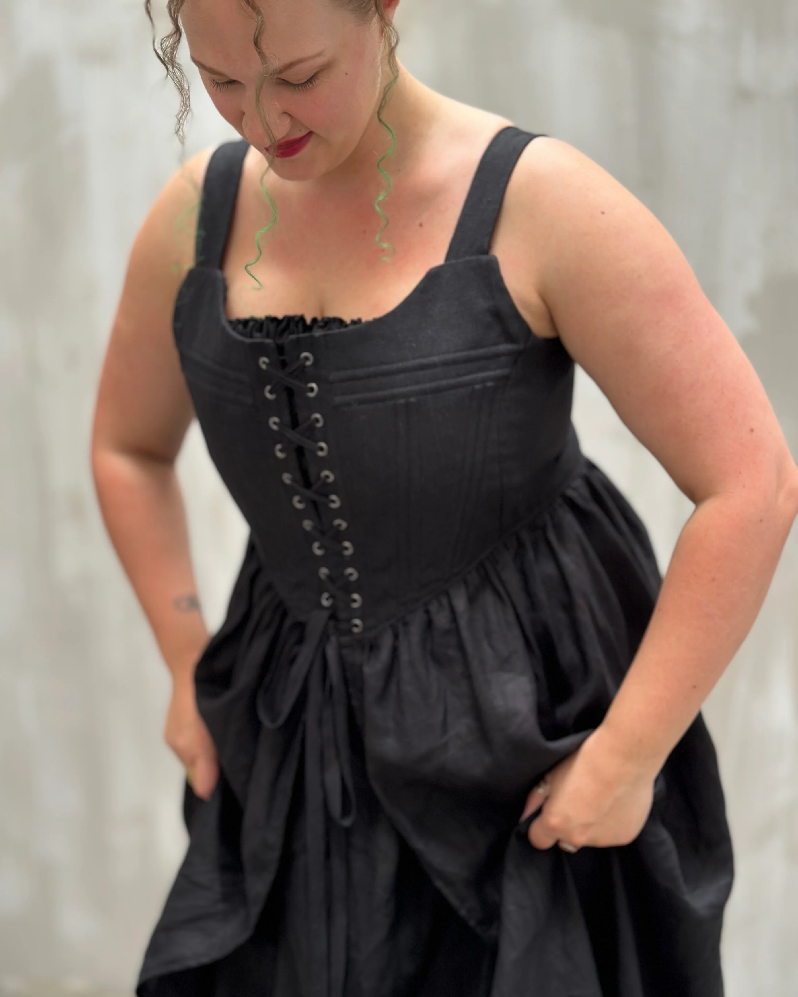 Caterina Stays Gown in Black Linen - Image 3