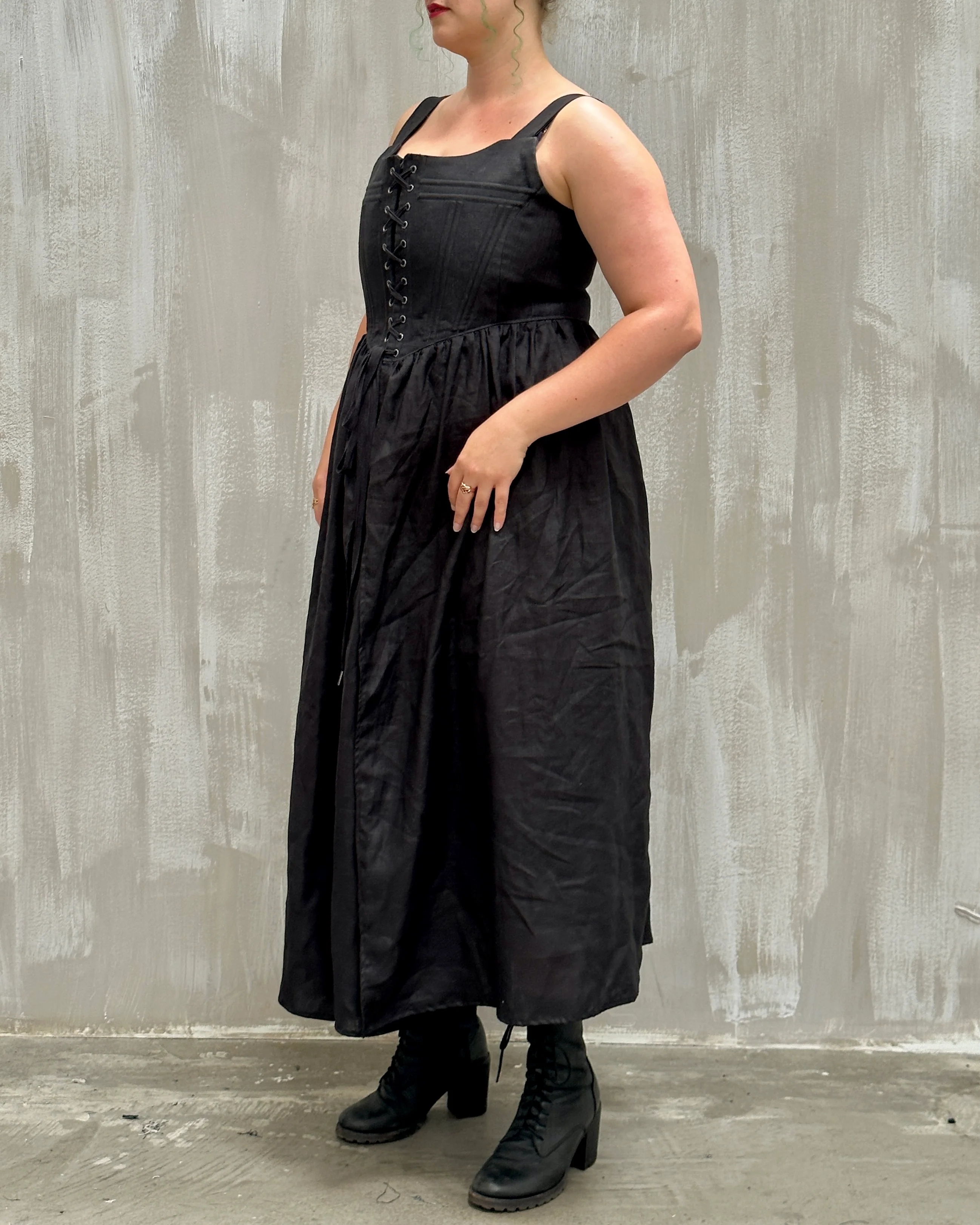 Caterina Stays Gown in Black Linen - Image 33