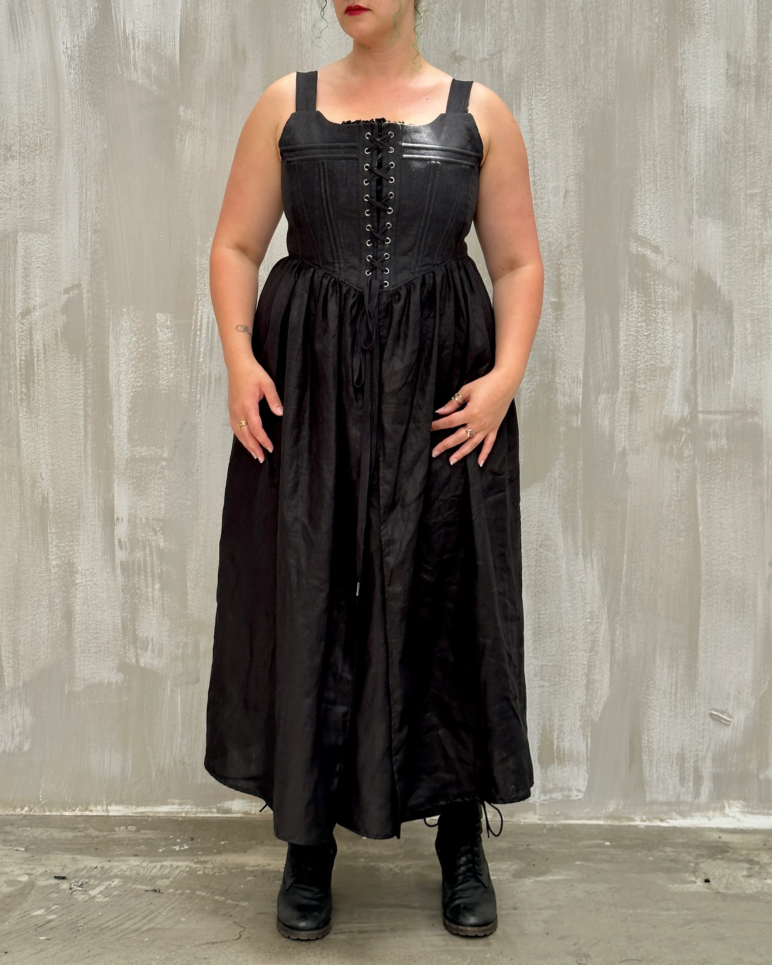 Caterina Stays Gown in Black Linen - Image 36
