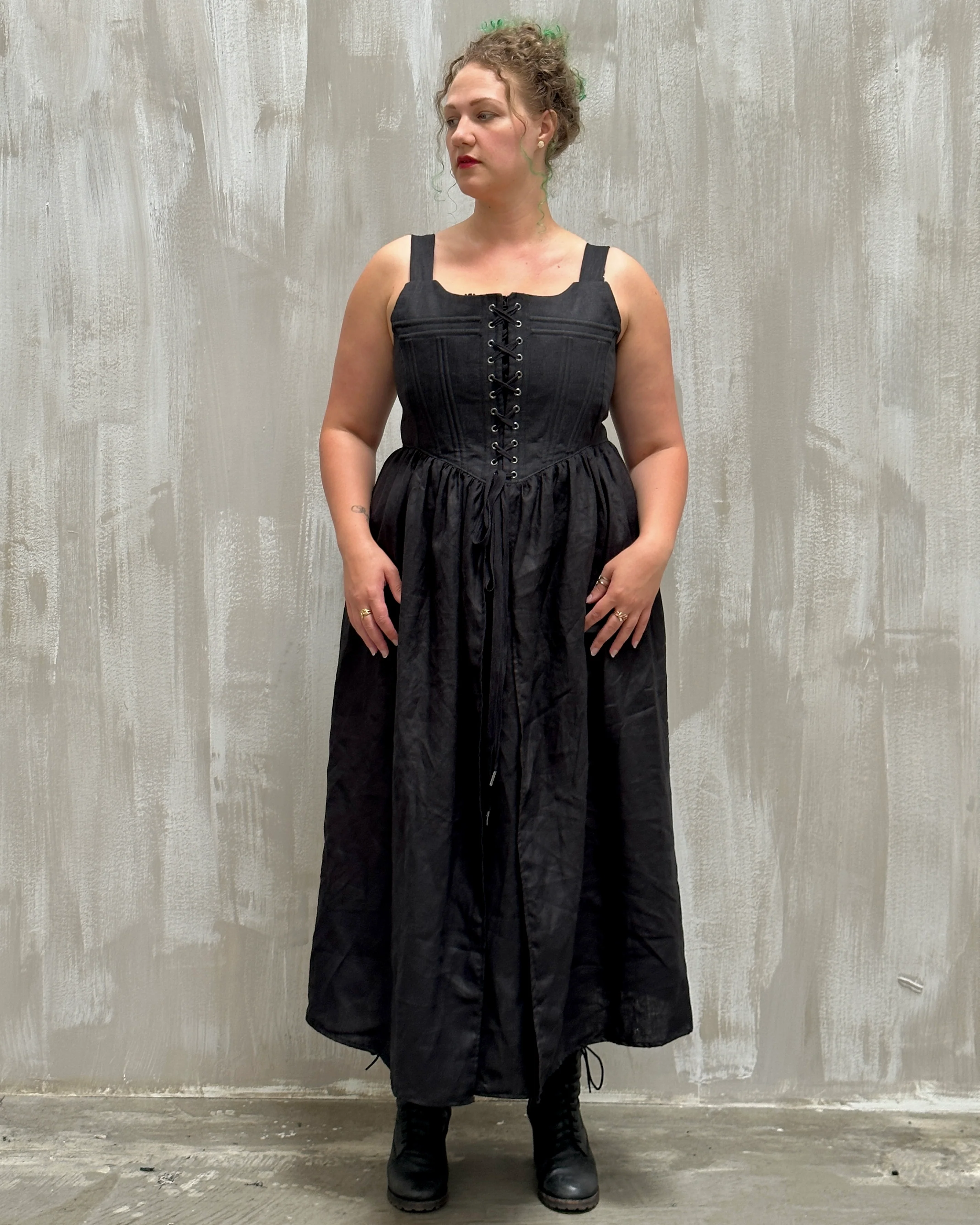Caterina Stays Gown in Black Linen - Image 8