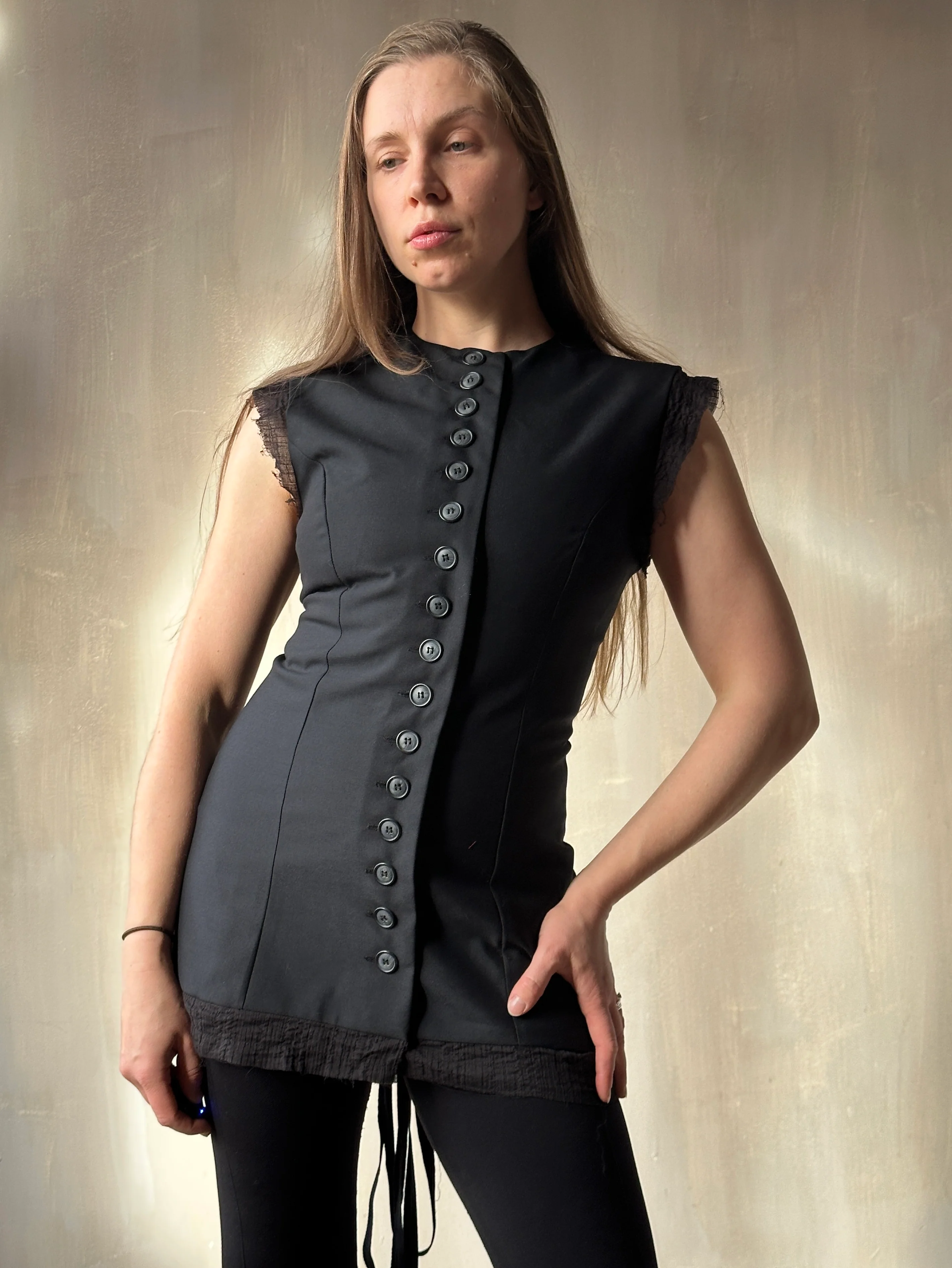 FW'24: Long Button-Front Tails Vest in Wool - Image 5