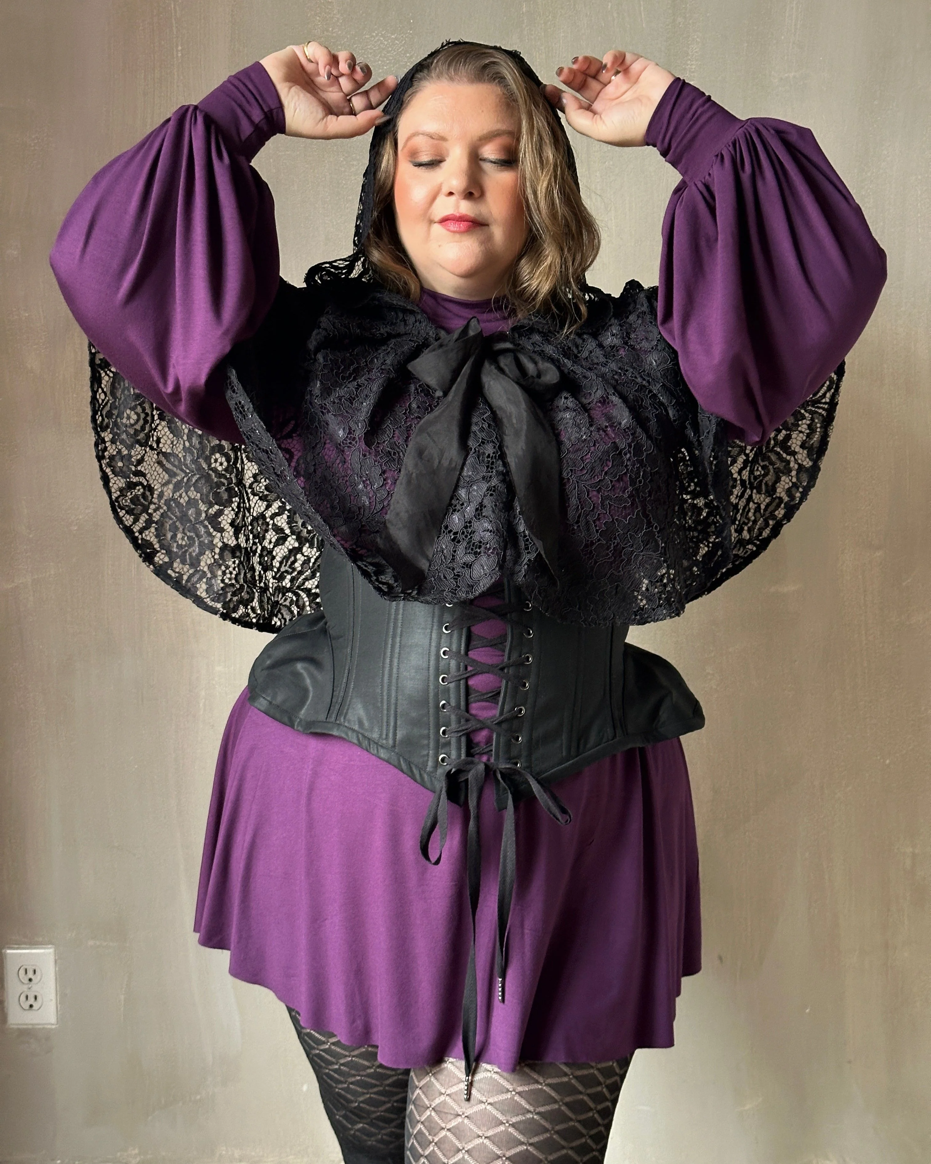 Hooded Capelet in Mourning Lace, Black (In Stock) - Image 3