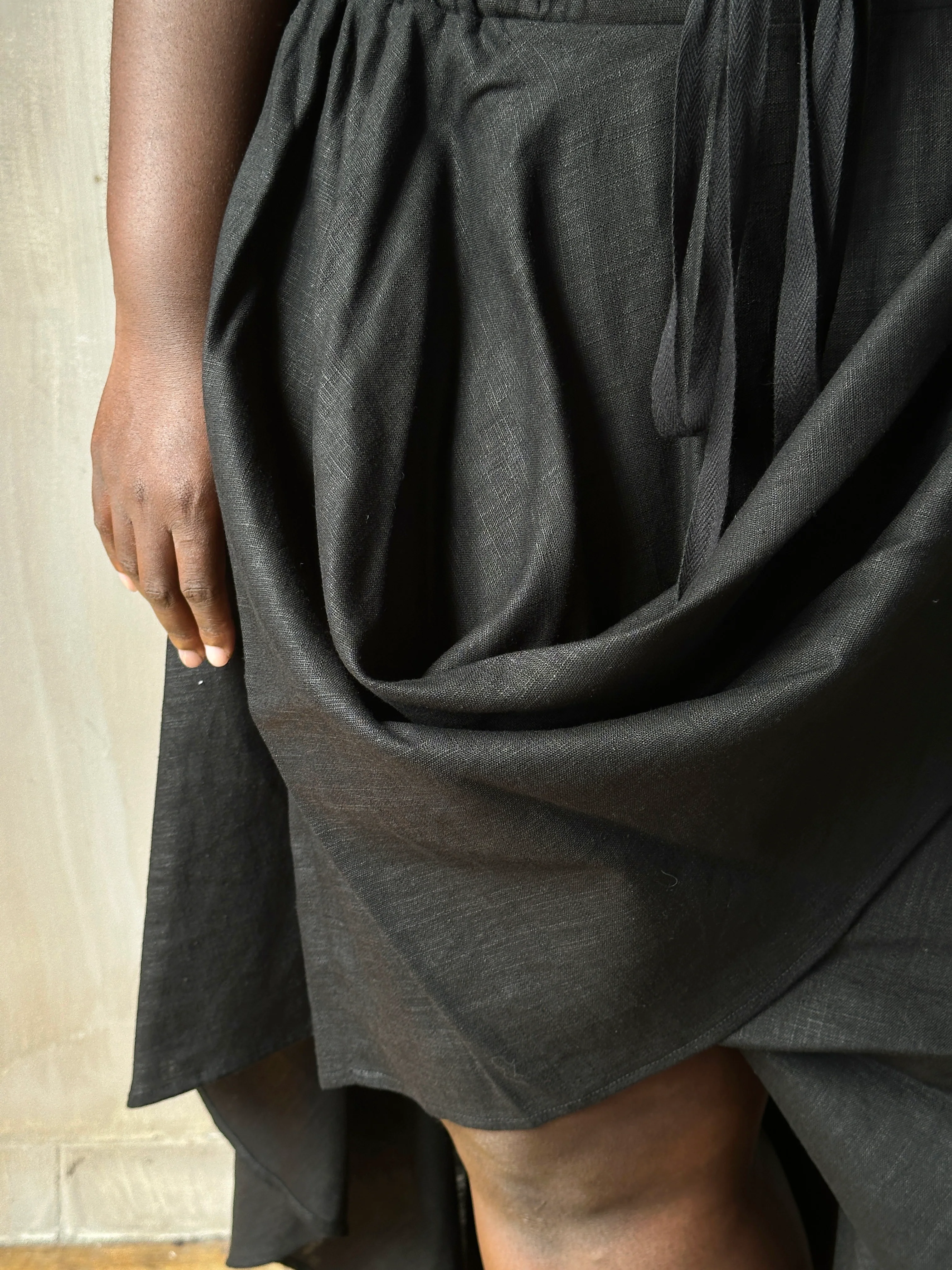 FW25: Pastorale Skirt w/Adjustable Hem in Black Linen (In Stock) - Image 7