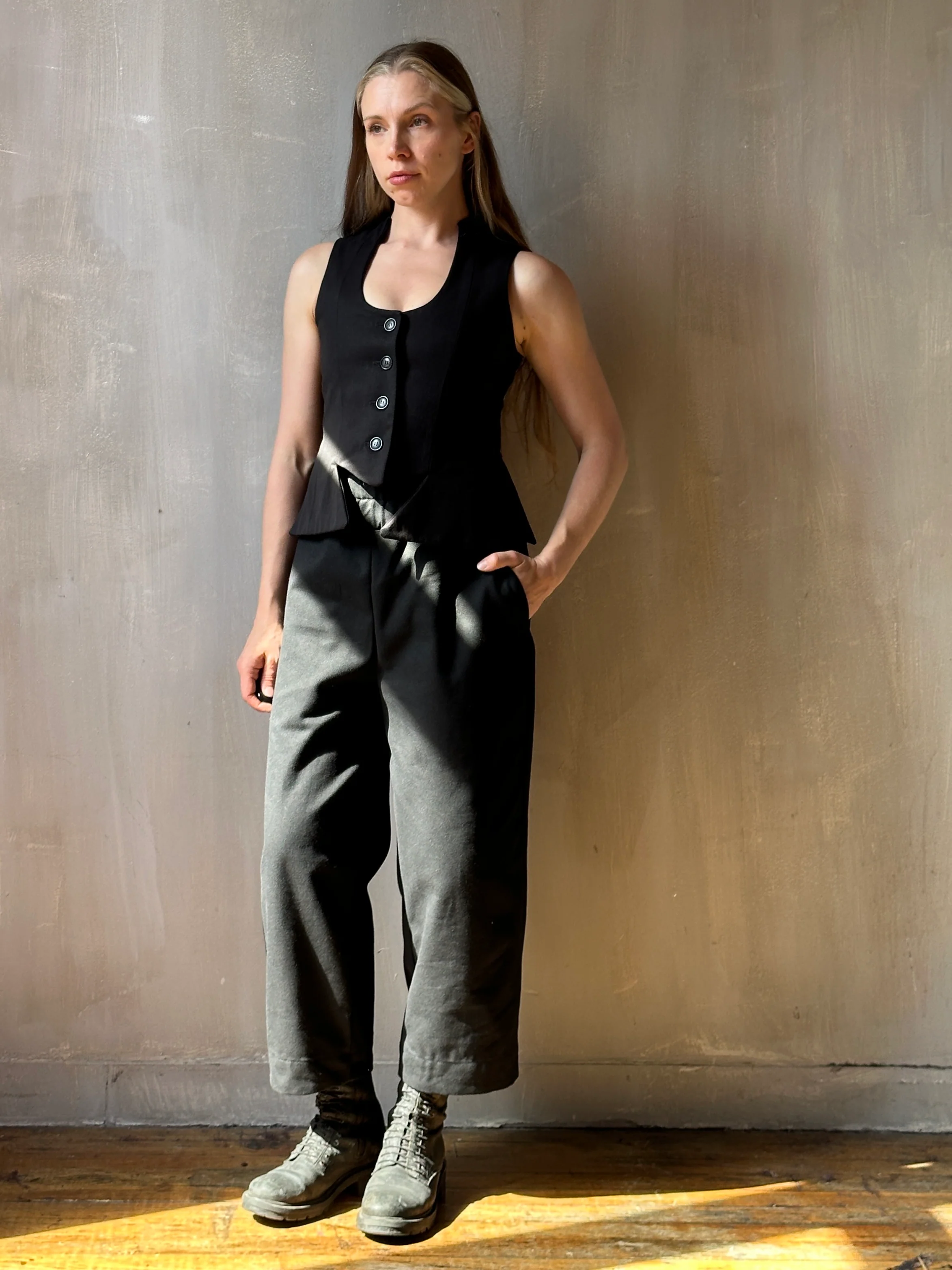 FW25: Double Waistband Barrel Trouser in Black Canvas (Pre-Order) - Image 9