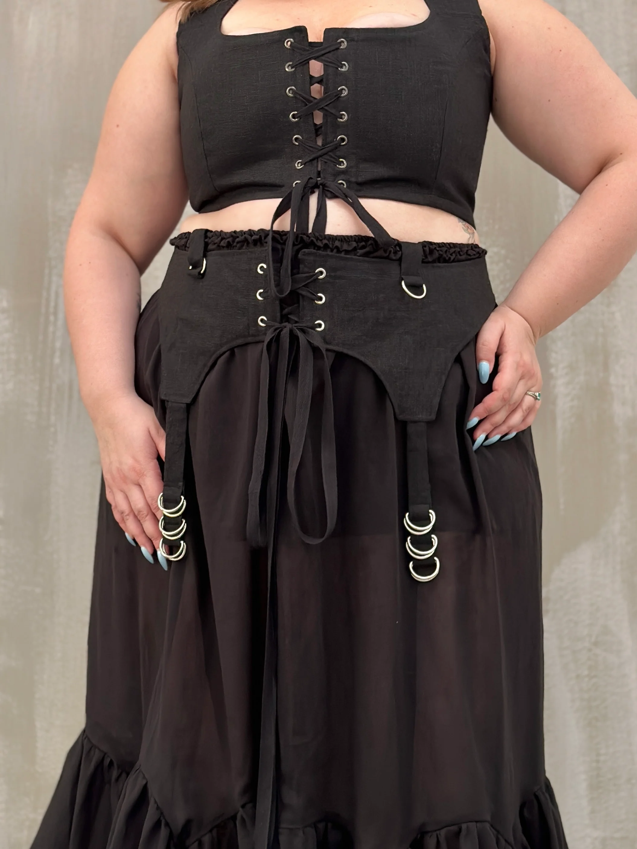 Sample Sale: Garter Belt for Skirts in Wool Sateen (Size I) - Image 14