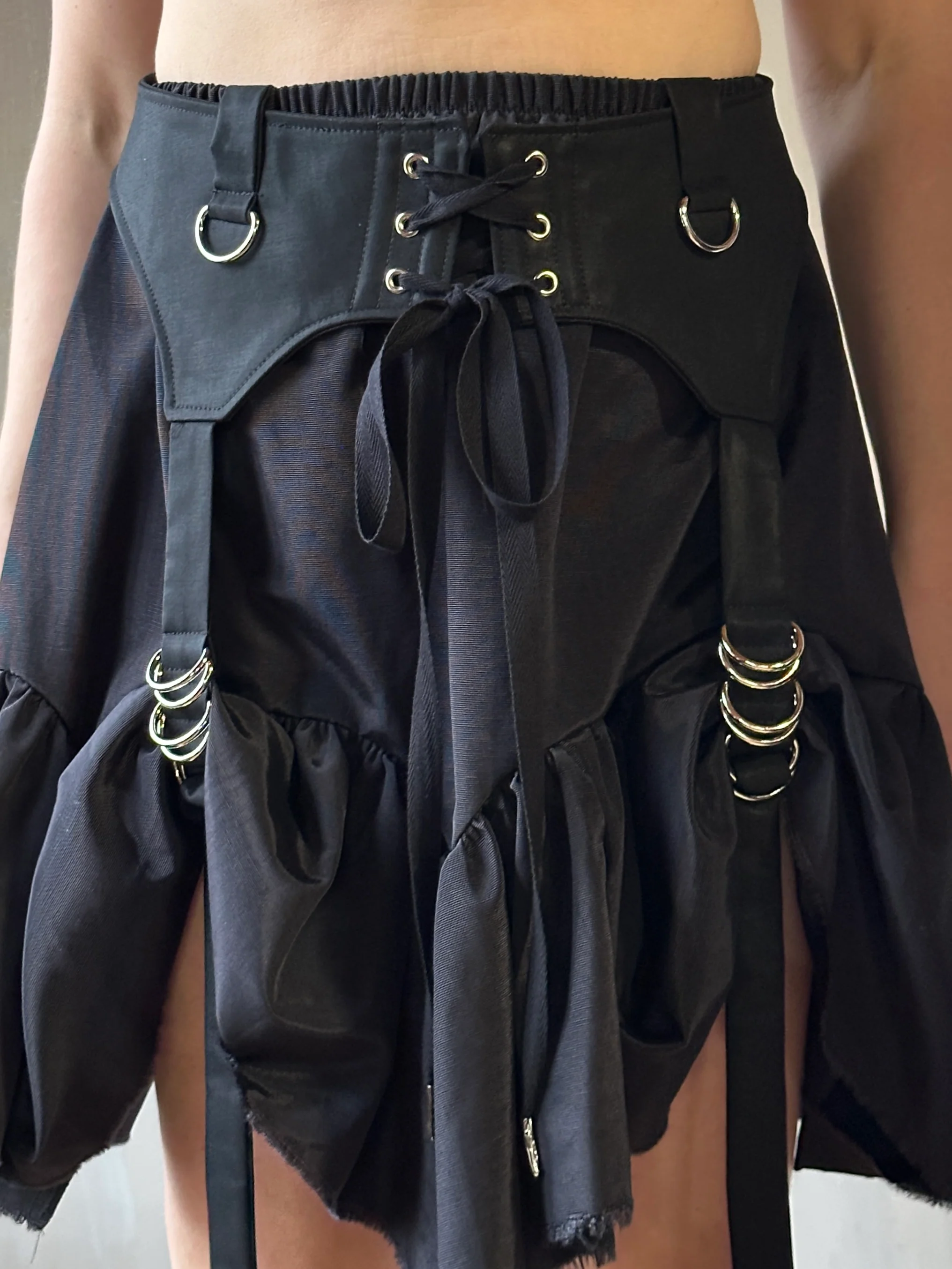 Sample Sale: Garter Belt for Skirts in Wool Sateen (Size I) - Image 4