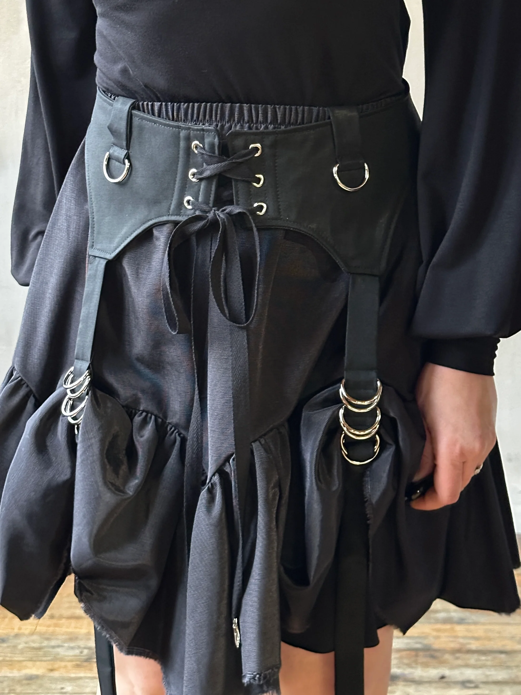 Sample Sale: Garter Belt for Skirts in Wool Sateen (Size I) - Image 5