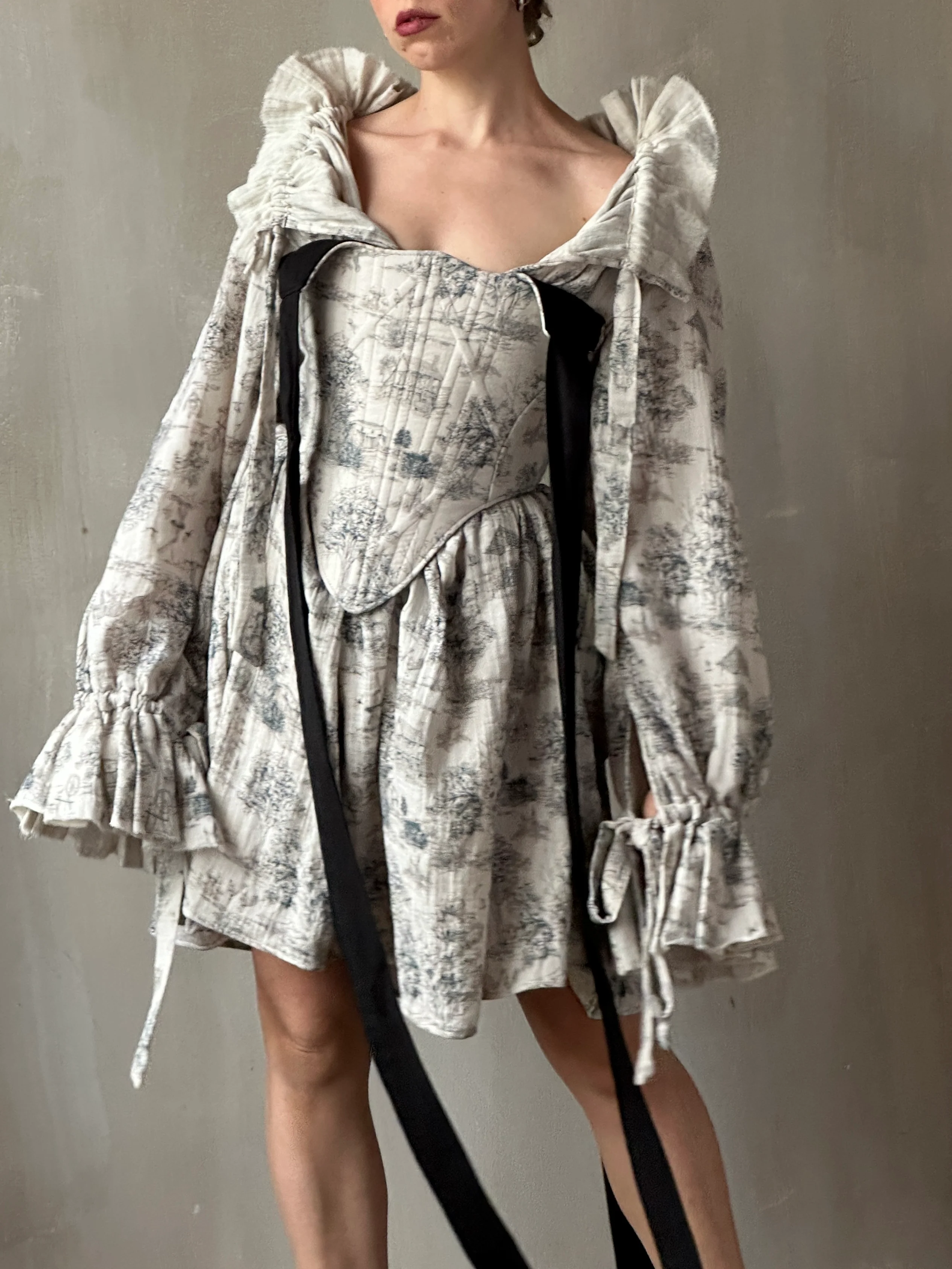 Sample Sale: Toile de Jouy Diamond Stays (50" Bust/40" Waist) - Image 9
