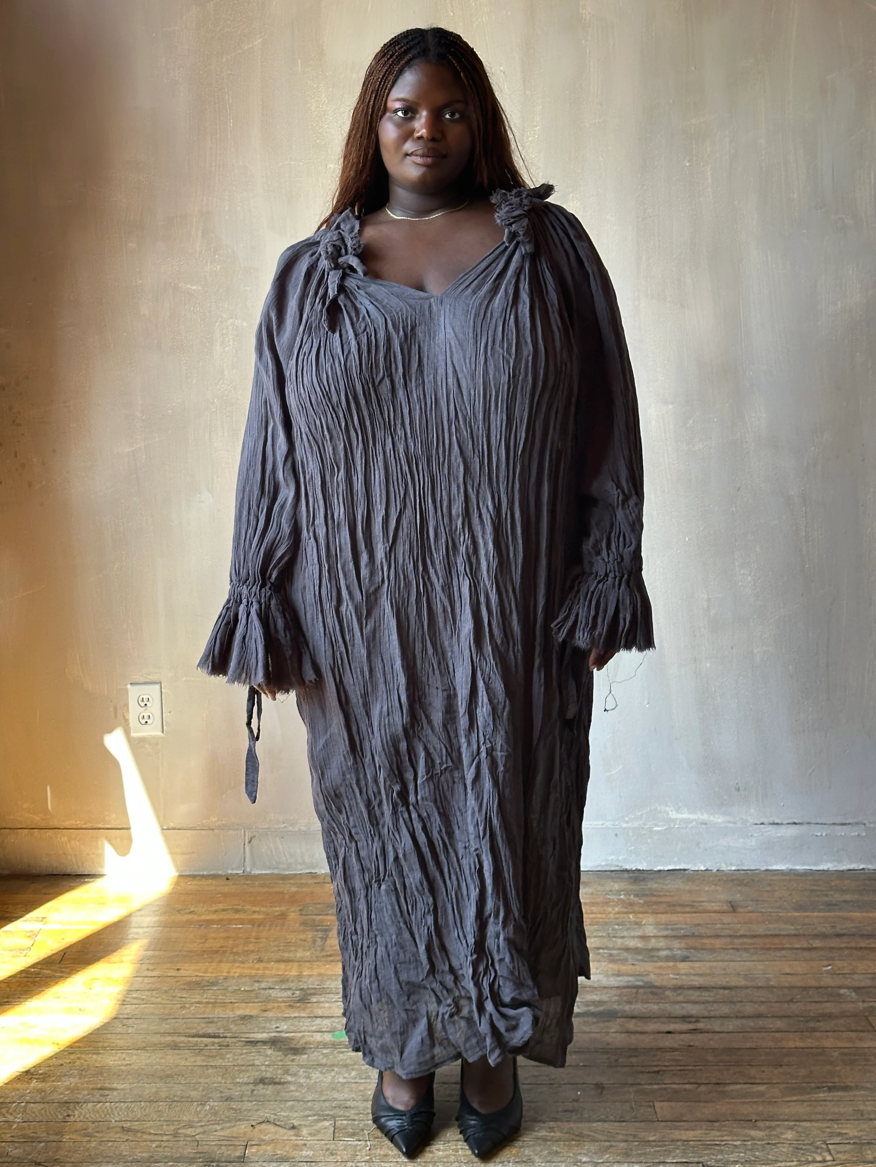 Ultra Maxi Alchemist Chemise in Charcoal Linen - Image 7