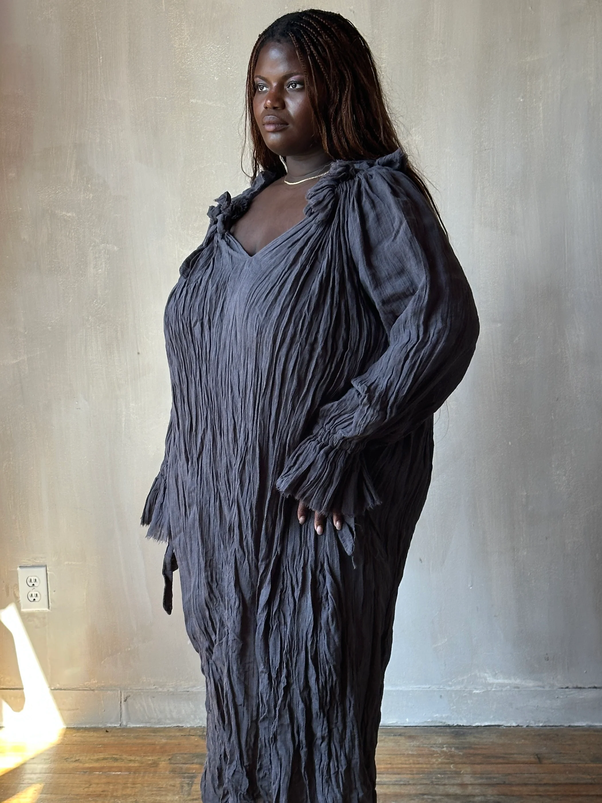 Ultra Maxi Alchemist Chemise in Charcoal Linen - Image 8