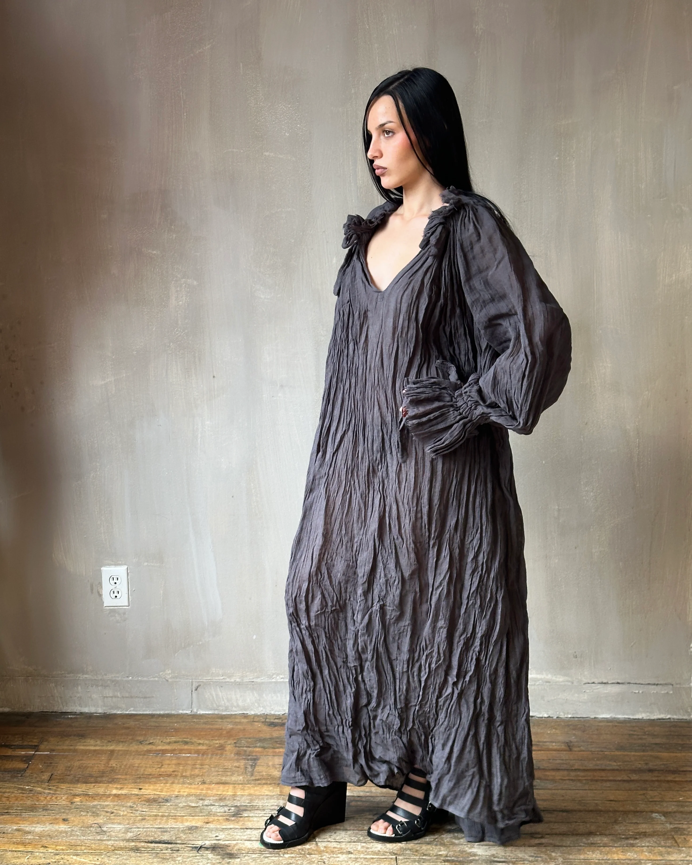 Ultra Maxi Alchemist Chemise in Charcoal Linen - Image 9