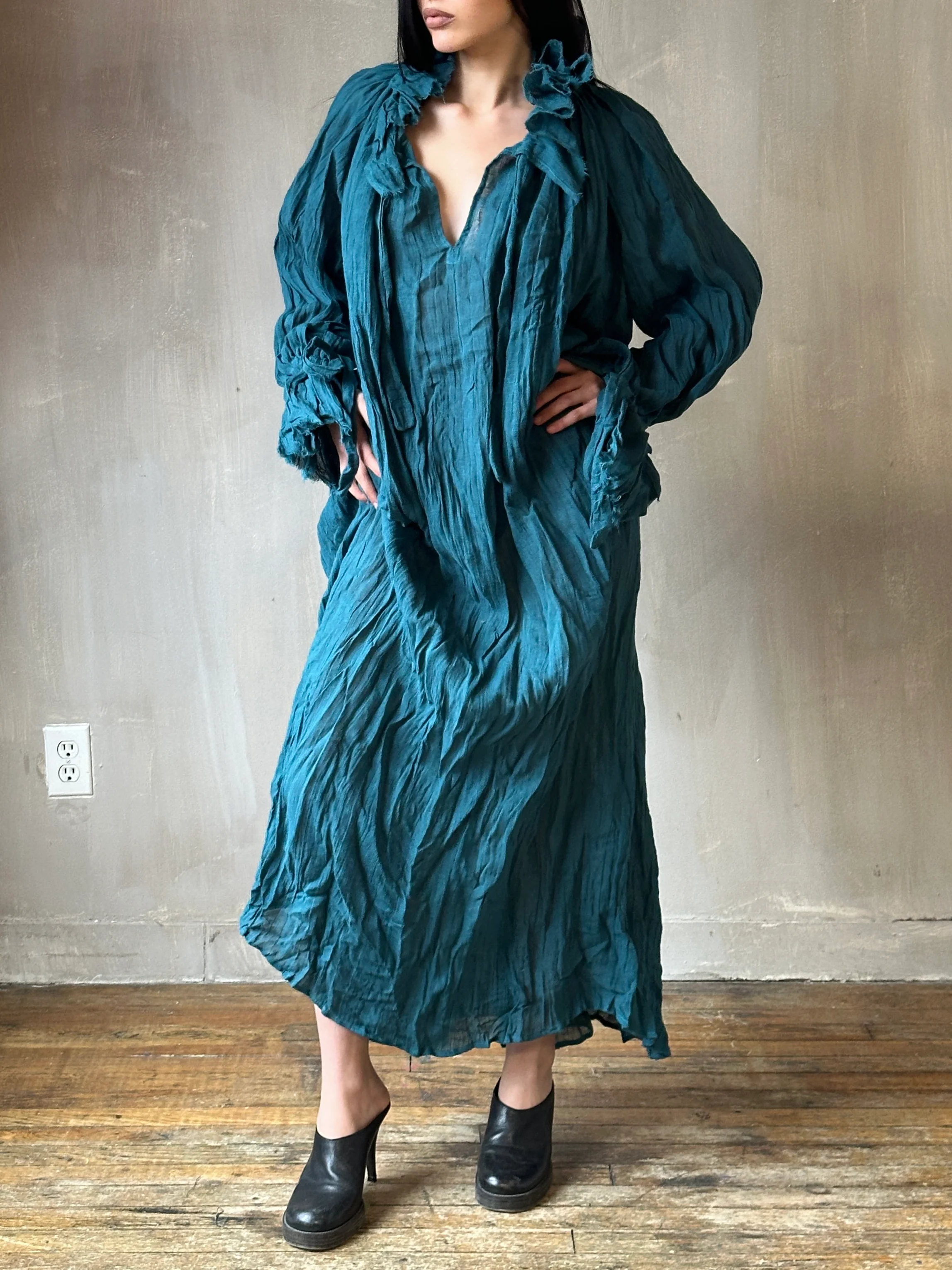 Ultra Maxi Alchemist Chemise in Teal Linen - Image 16