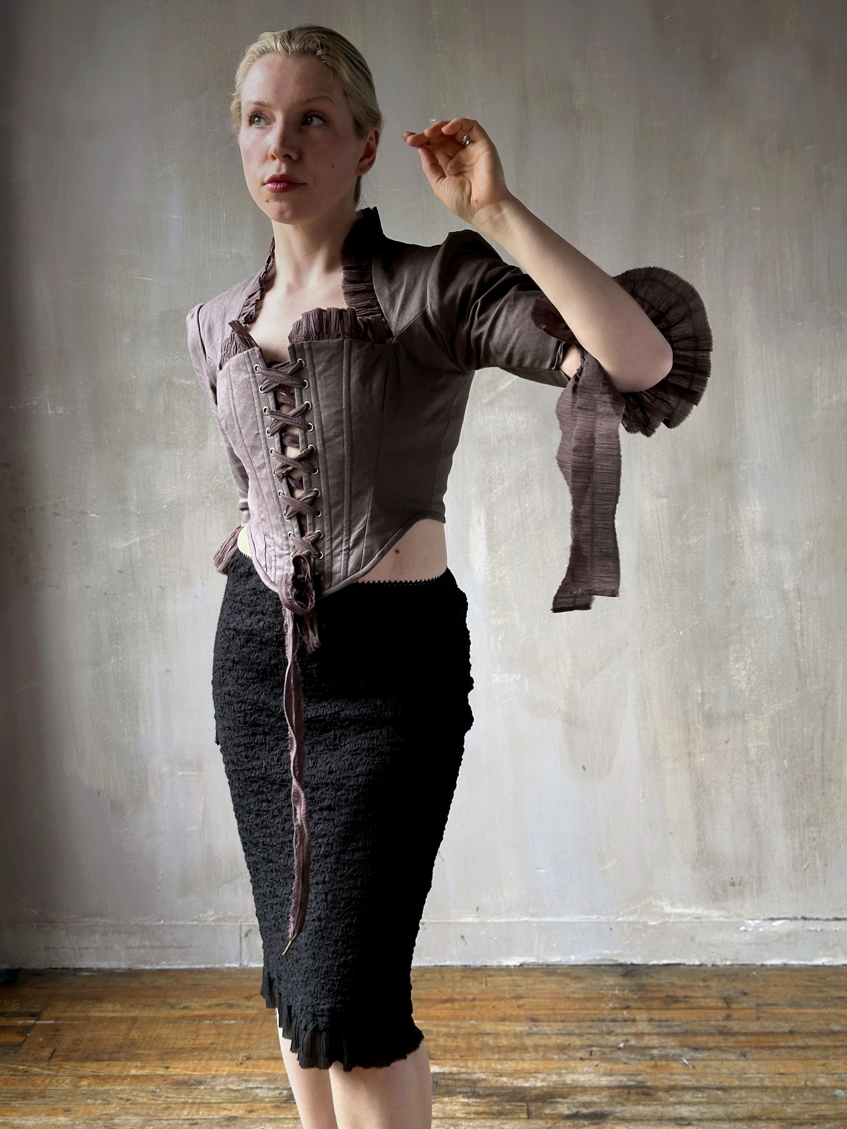 Spring '26: Pastorale Bodice in Mauve Earth Linen (Pre-Order, Limited Edition) - Image 3