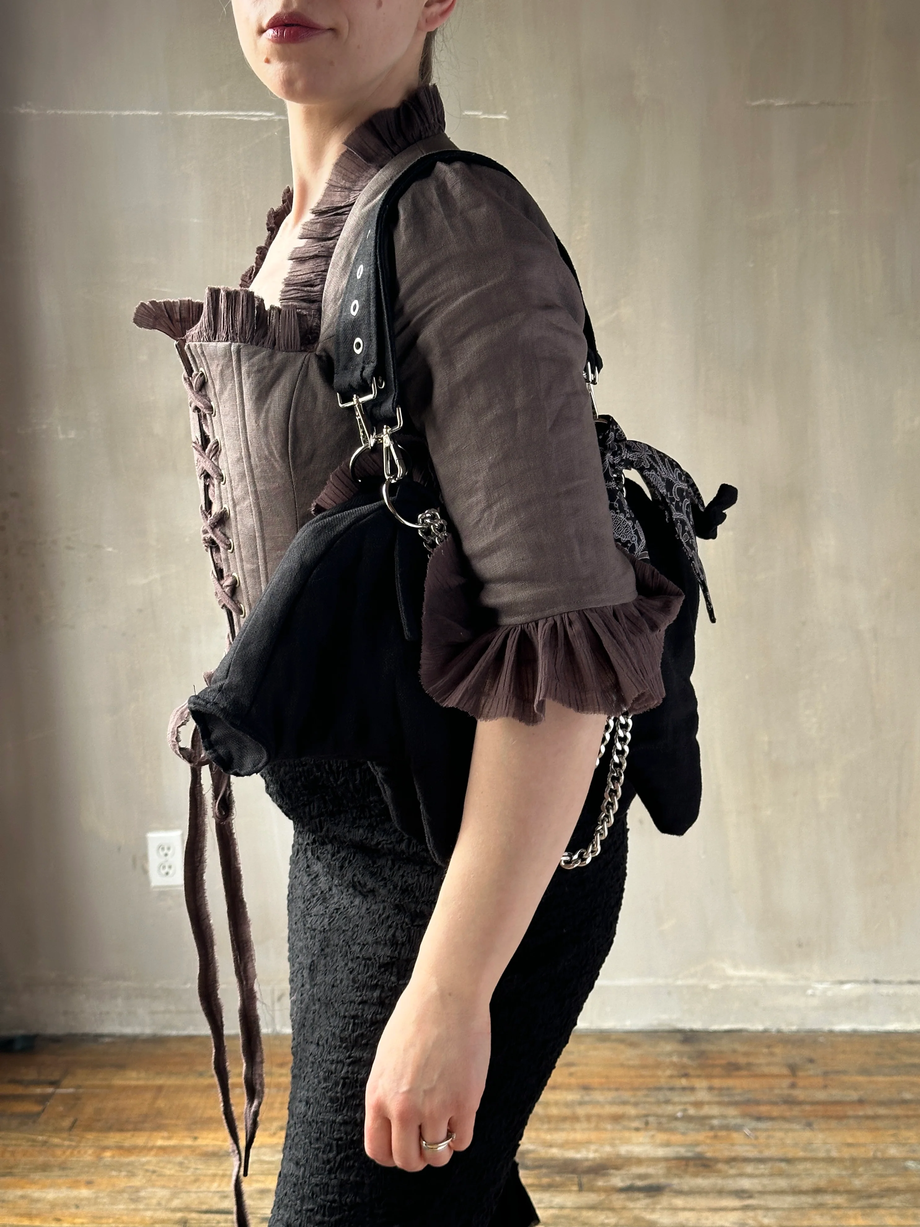 Spring '26: Pastorale Bodice in Mauve Earth Linen (Pre-Order, Limited Edition) - Image 4