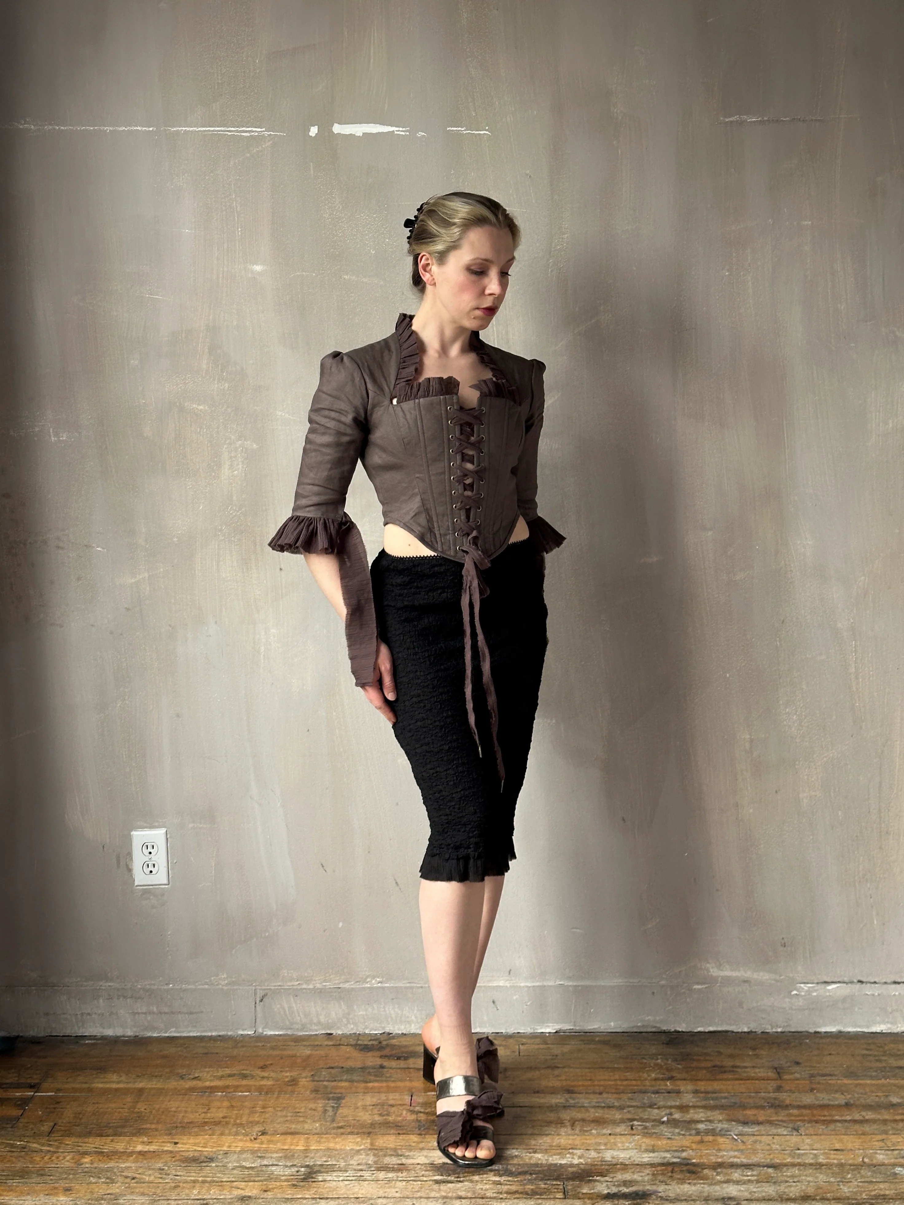 Spring '26: Pastorale Bodice in Mauve Earth Linen (Pre-Order, Limited Edition) - Image 5