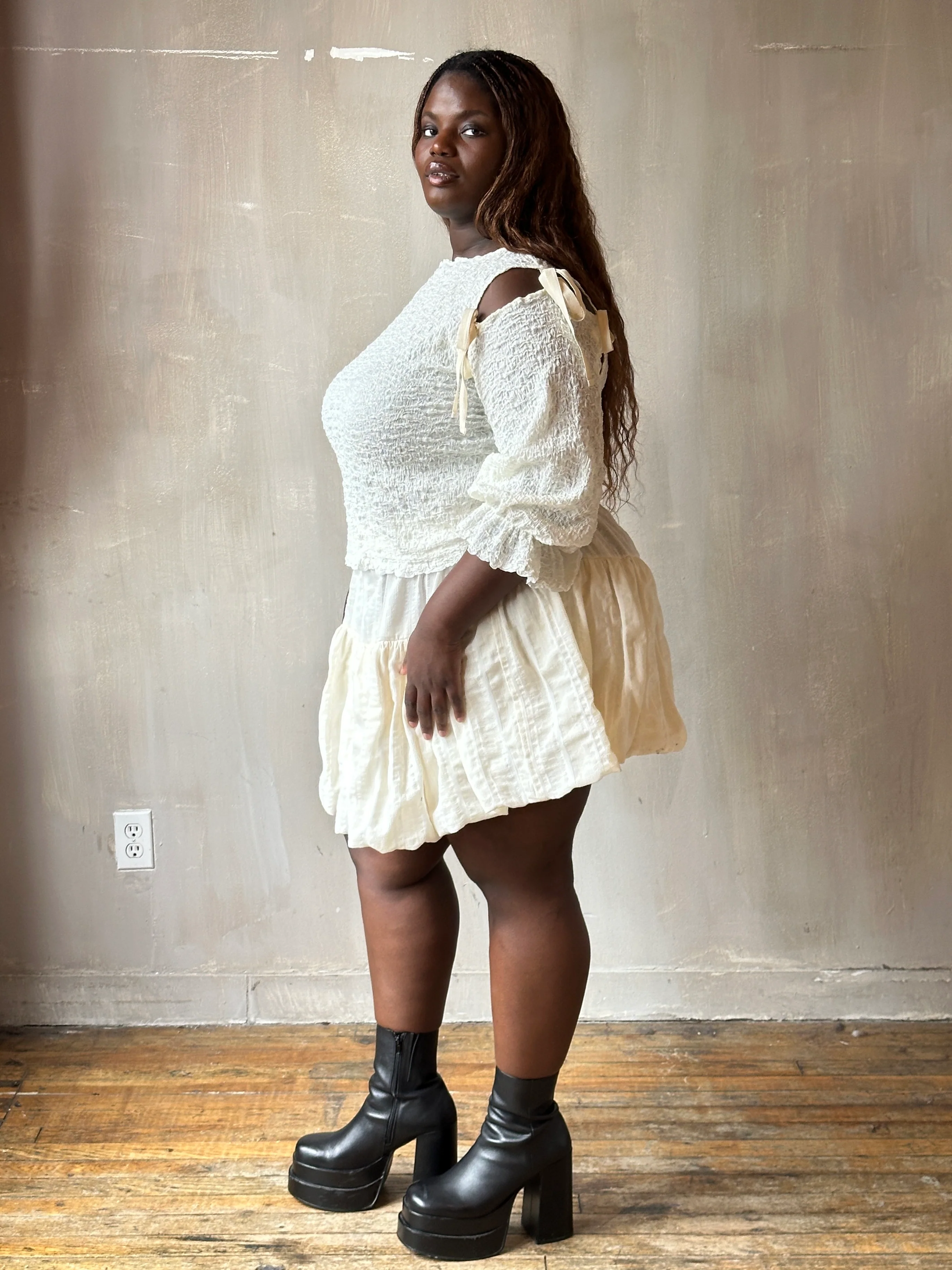 Spring'26: Detached Sleeves in Ivory Crinkled Cotton (Pre-Order) - Image 14