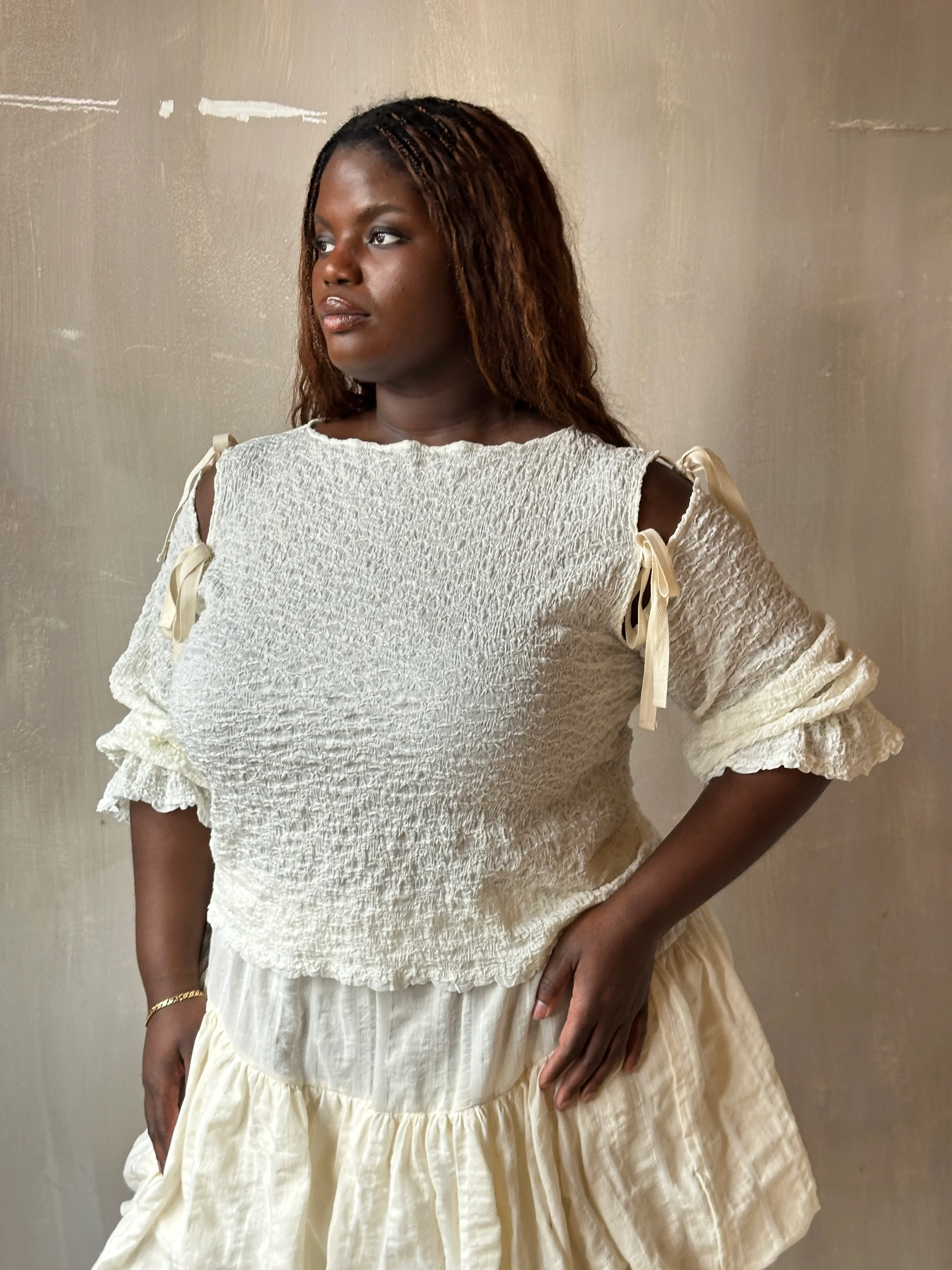 Spring'26: Detached Sleeves in Ivory Crinkled Cotton (Pre-Order) - Image 4