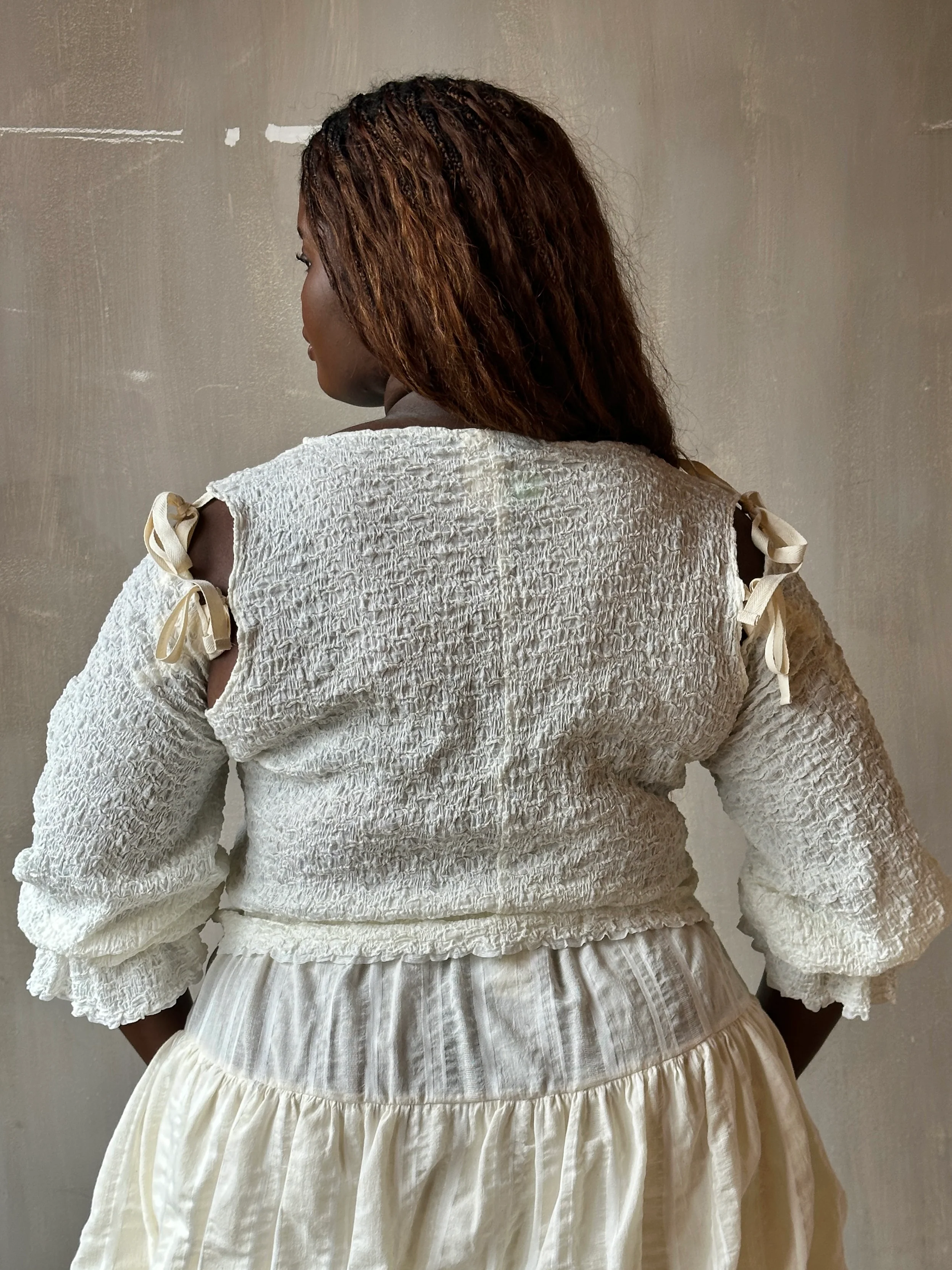 Spring'26: Detached Sleeves in Ivory Crinkled Cotton (Pre-Order) - Image 5