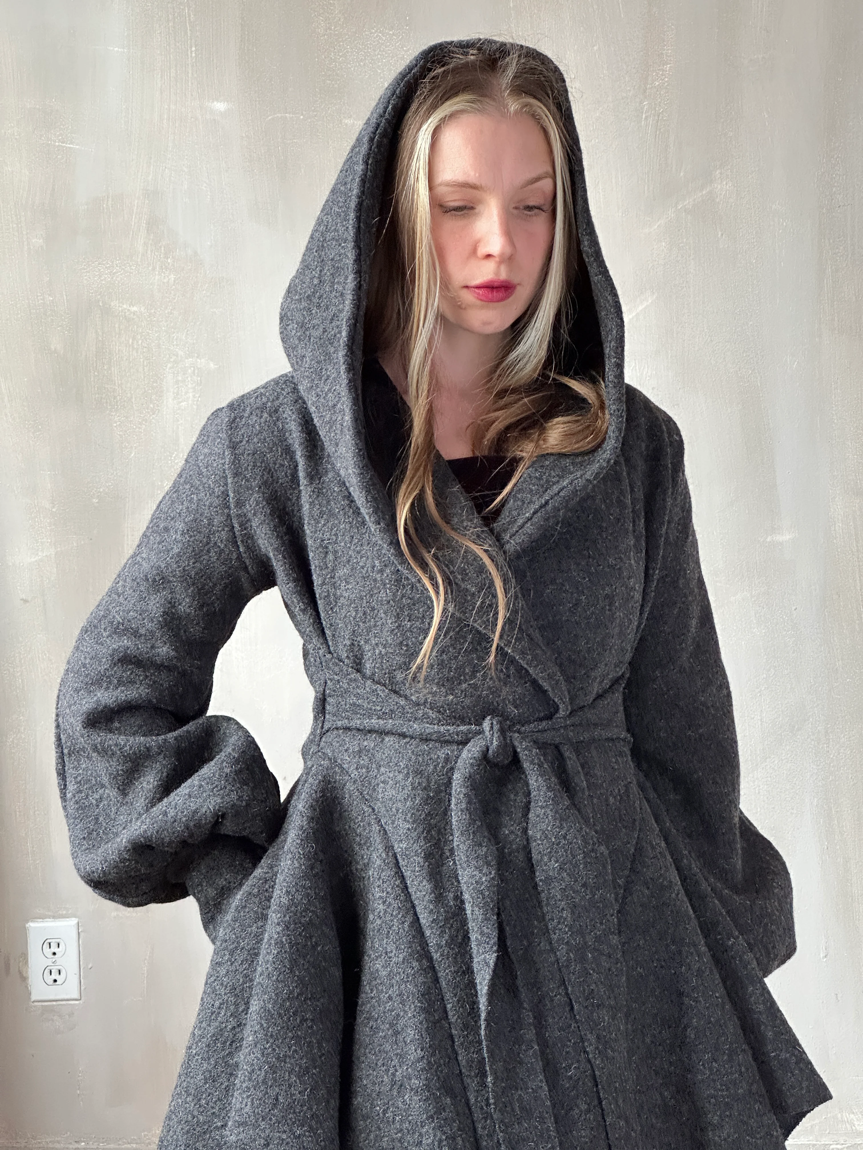 FW25: Tournure Jacket in Pure Wool (Charcoal, In Stock, Limited Edition) - Image 14