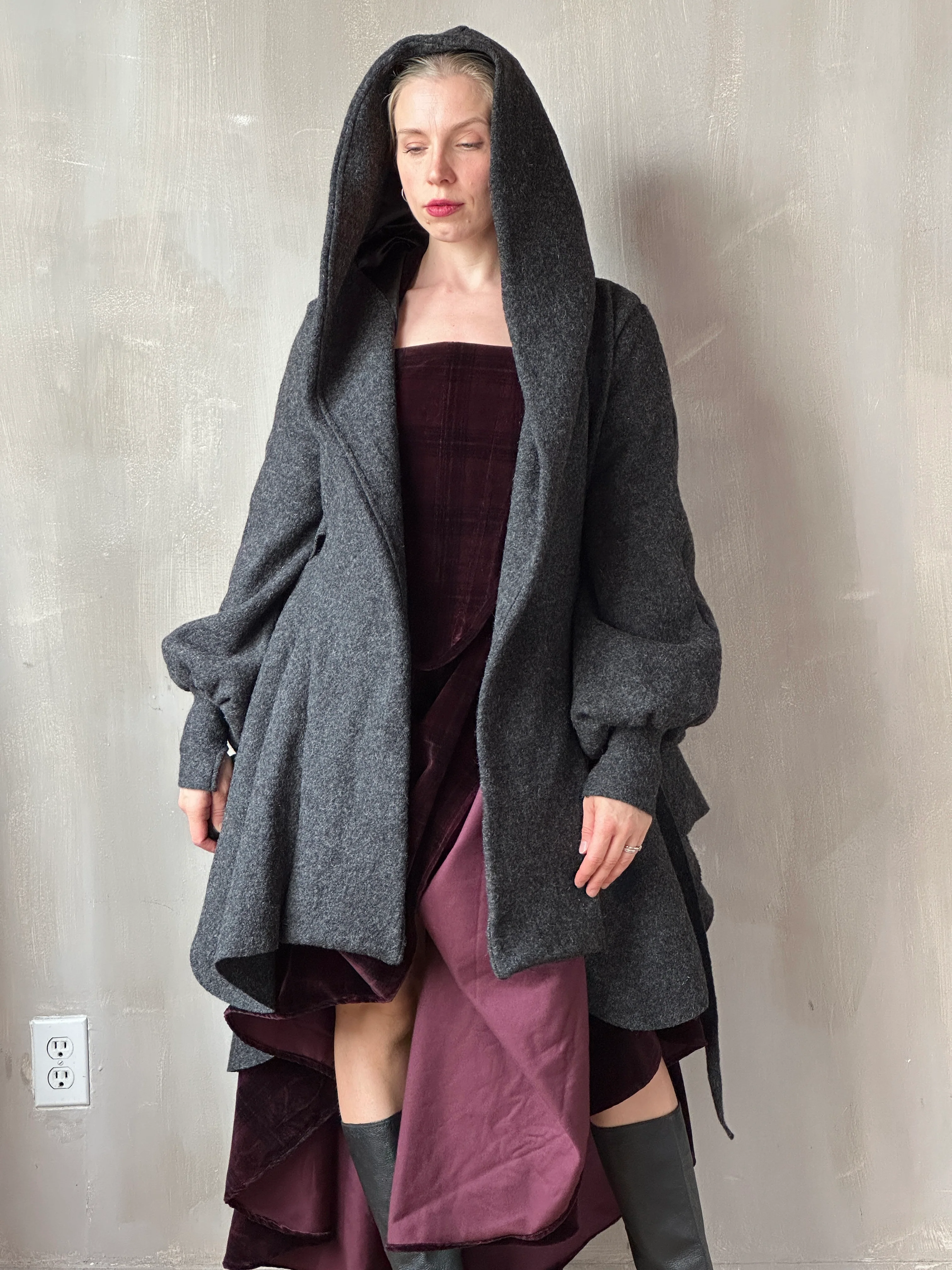 FW25: Tournure Jacket in Pure Wool (Charcoal, In Stock, Limited Edition) - Image 6