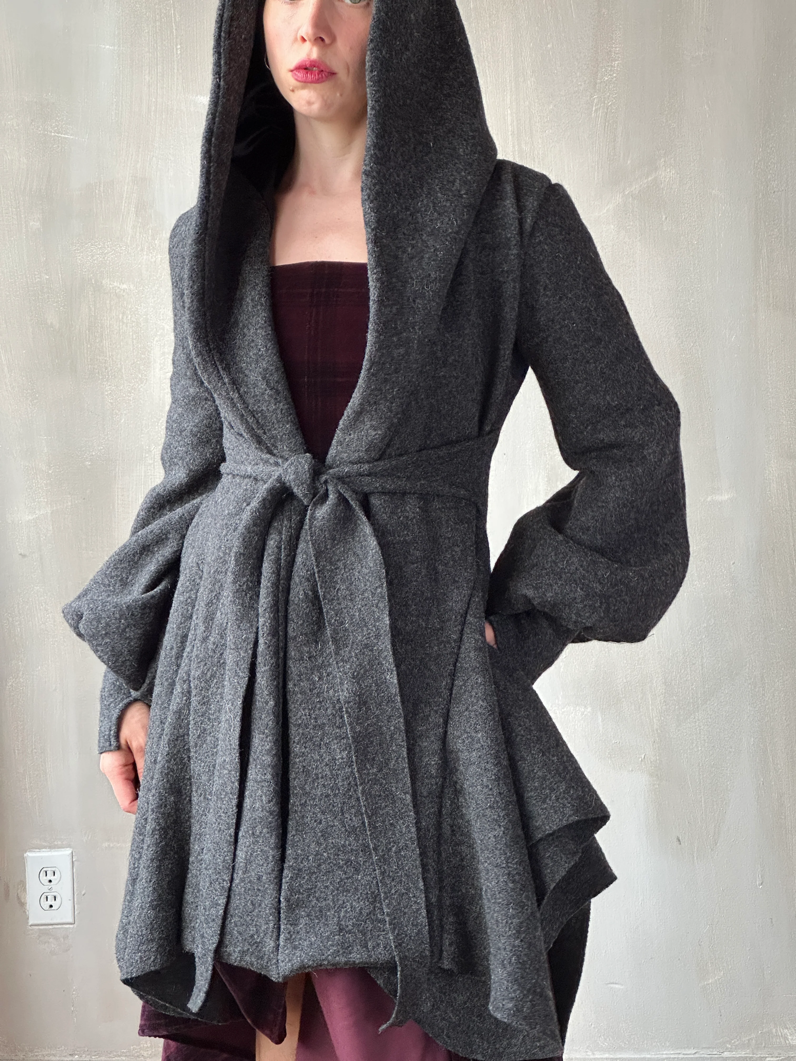 FW25: Tournure Jacket in Pure Wool (Charcoal, In Stock, Limited Edition) - Image 8
